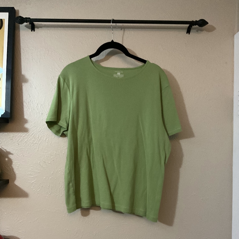 Jones New York Sport Cropped Tee